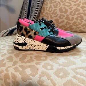 Steve Madden Pink, Black & Teal Mixed-Print Fashion Sneaker